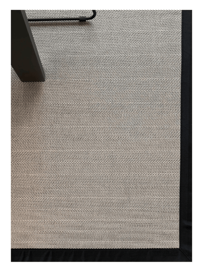Alfombra Vinílica Piek borde negro