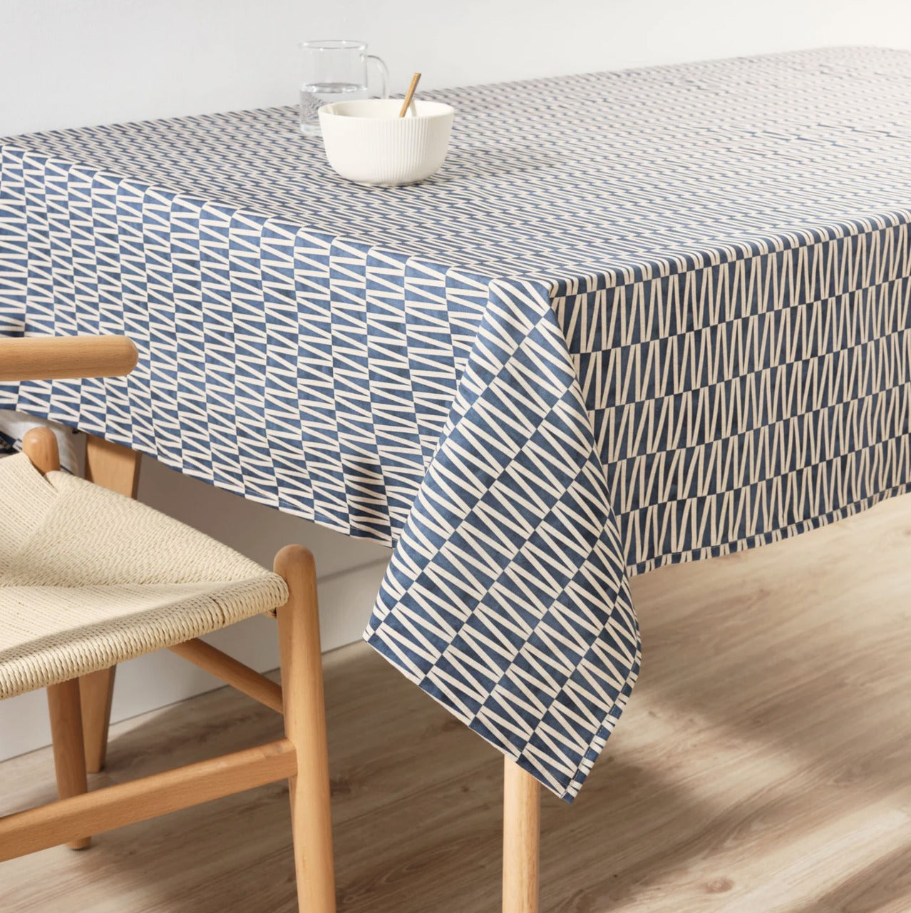 Mantel Antimanchas Resinado Geométrico Azúl